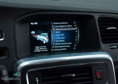 volvo_v60_twin_engine adaptive cruise control