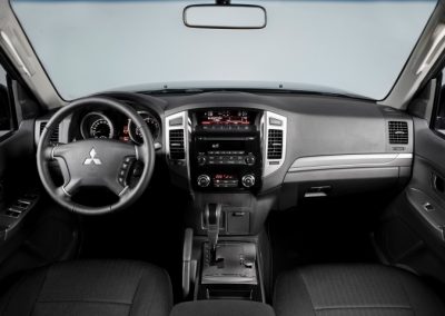 Mitsubishi Pajero interior