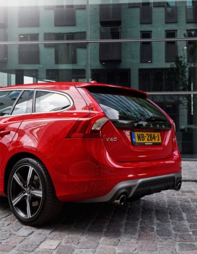 Volvo V60 Business Sport lease uitlaat