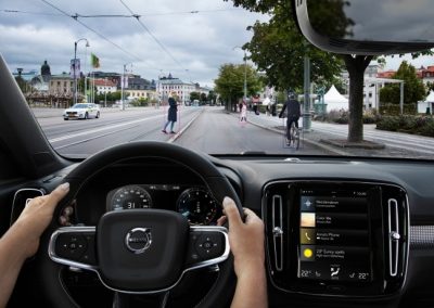 Volvo XC40 lease dashboard