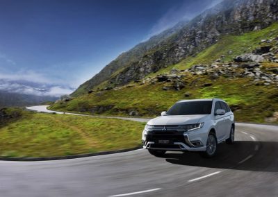 Mitsubishi Outlander PHEV lease (8)