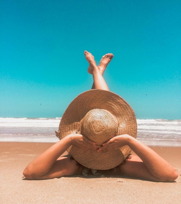 Gratis bij de zaak parkeren tijdens de vakantie? Vergeet het maar!